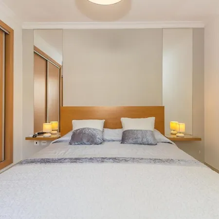 Apartamento - Rocha 5t3 By Algarvemanta *